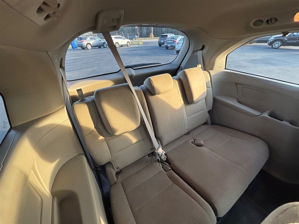 Used 2013 Honda Odyssey LX image 18
