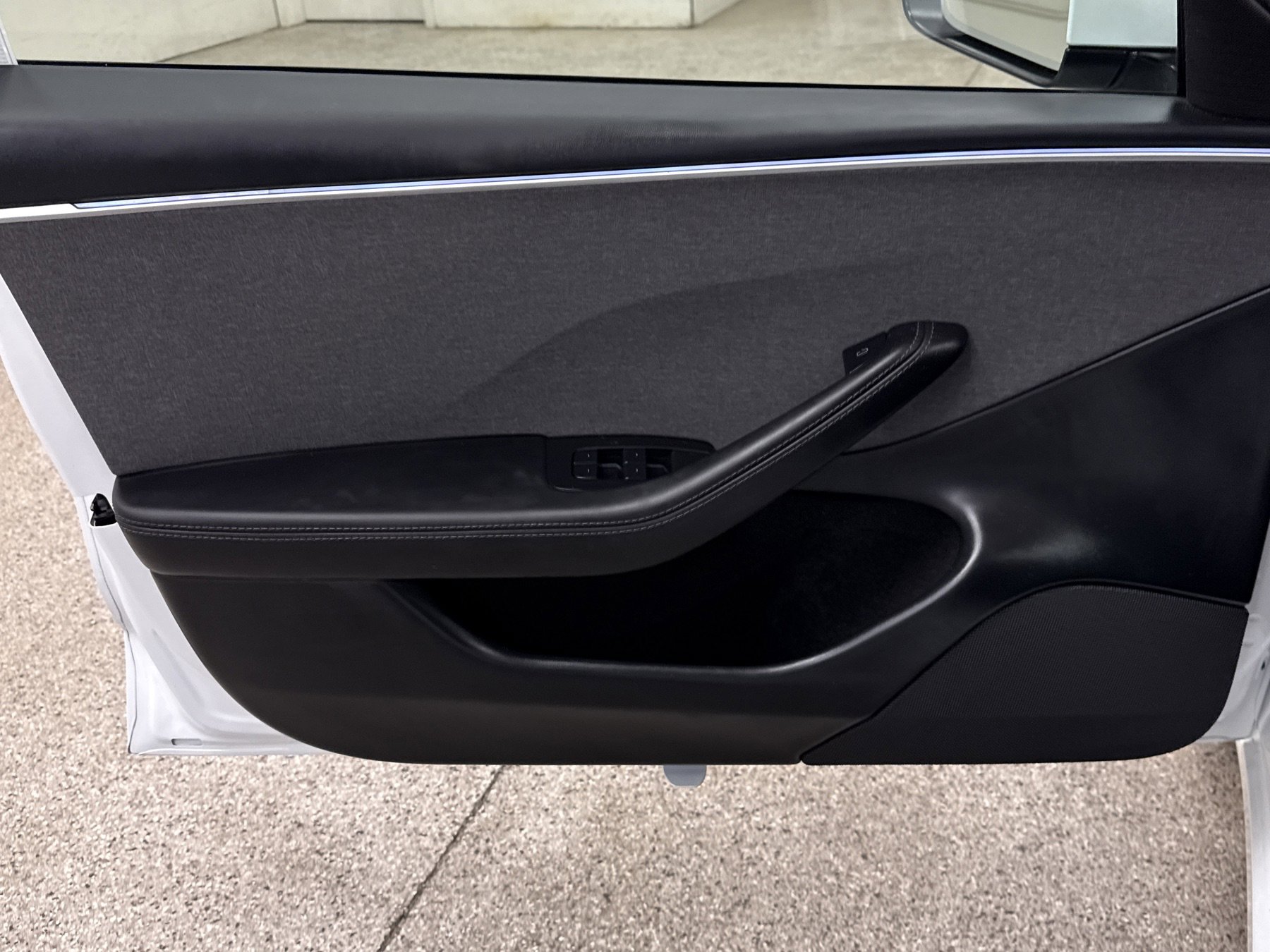 Used 2025 Tesla Model 3 Long Range image 3