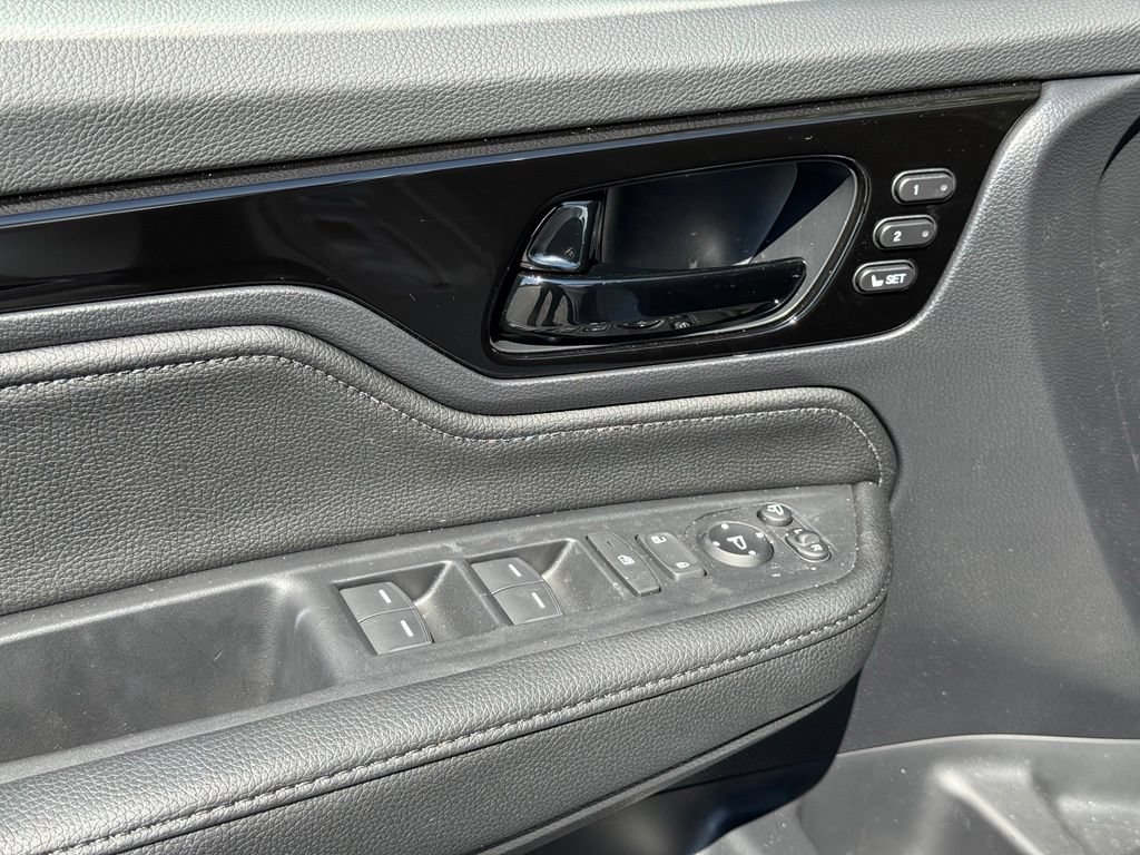Used 2026 Honda Odyssey Elite image 9