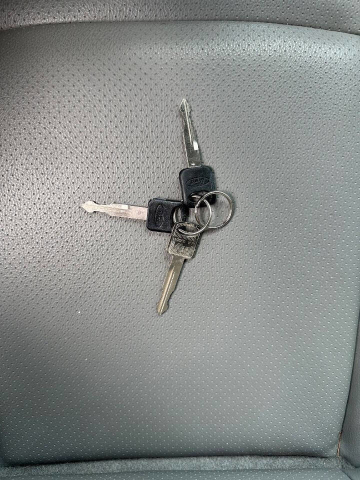 Used 2012 Ford E-150 and Econoline 150 Wagon w/ PWR Windows & Locks Group image 27