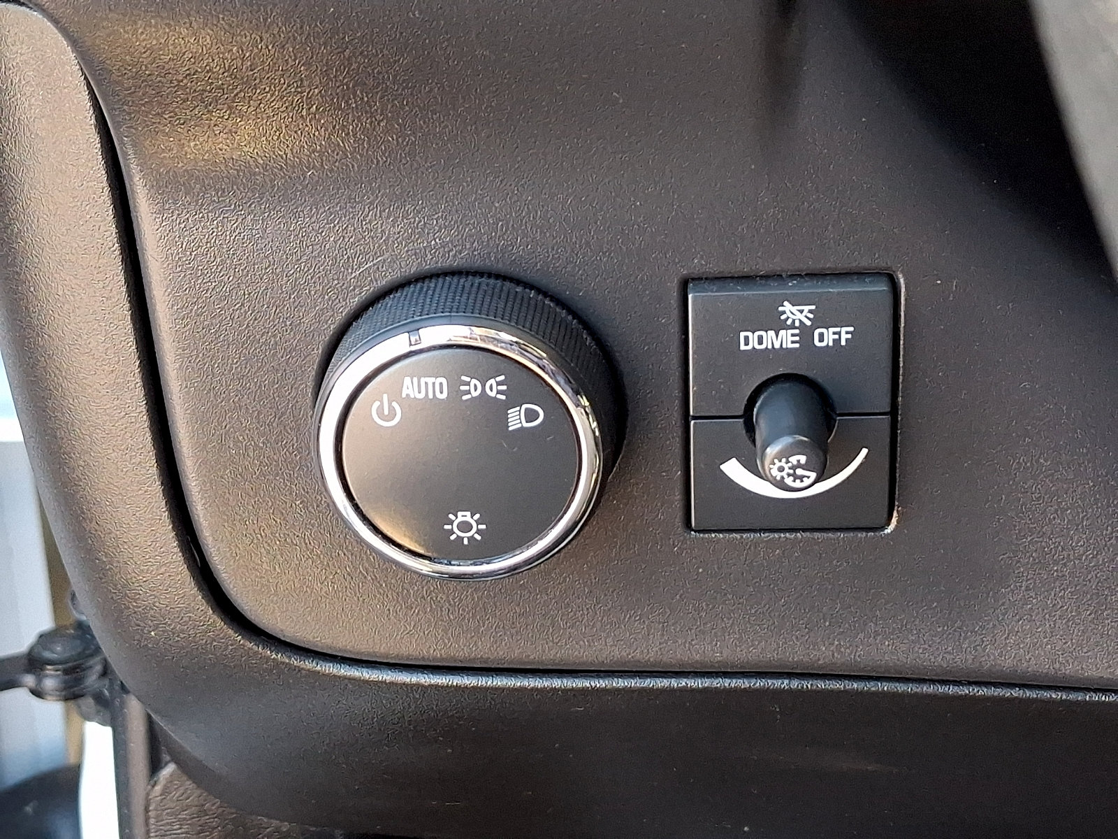 Certified 2024 Chevrolet Express 2500 w/ Driver Convenience Package RWD image 22