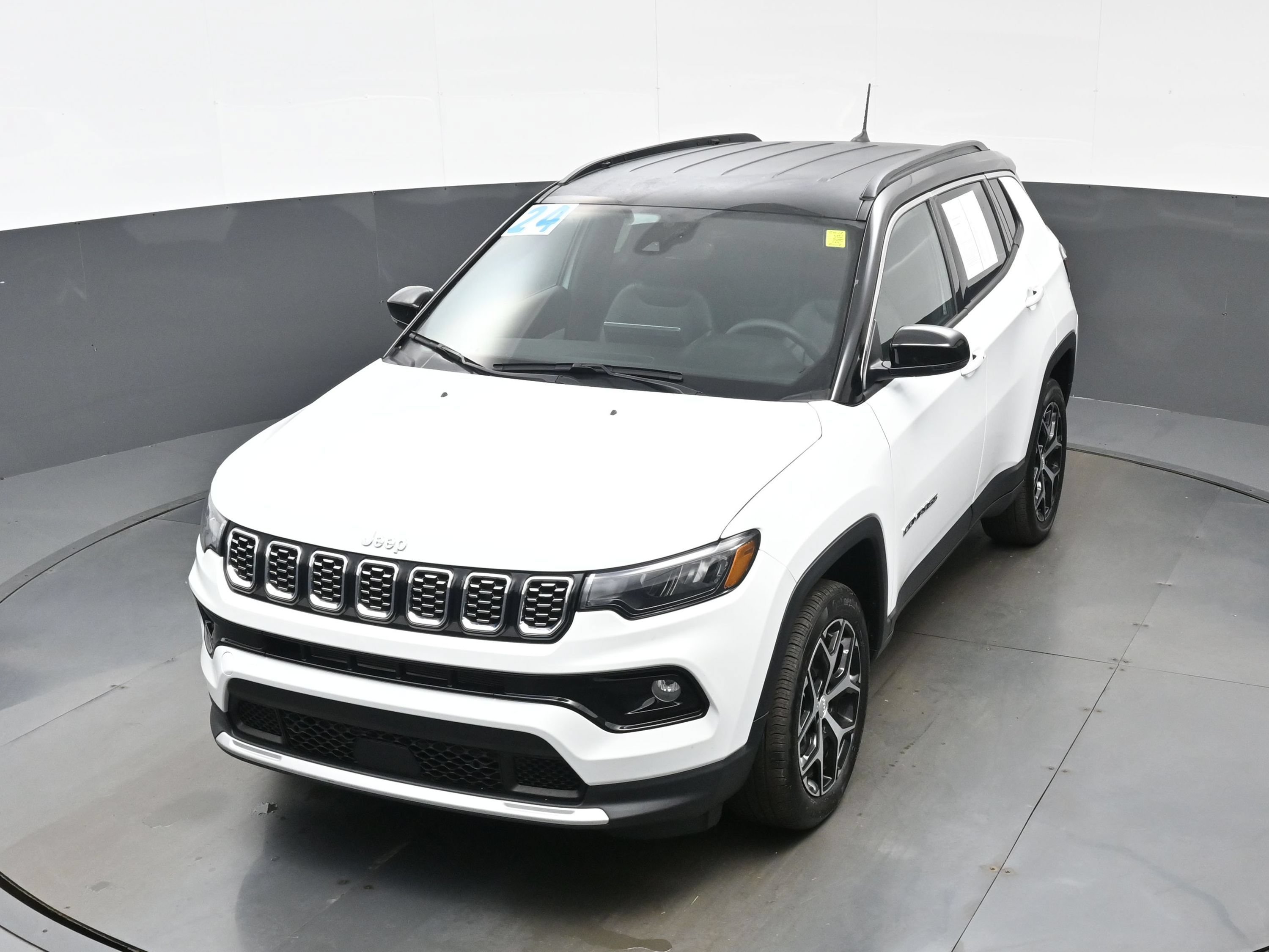 Used 2024 Jeep Compass Limited AWD/4WD image 35