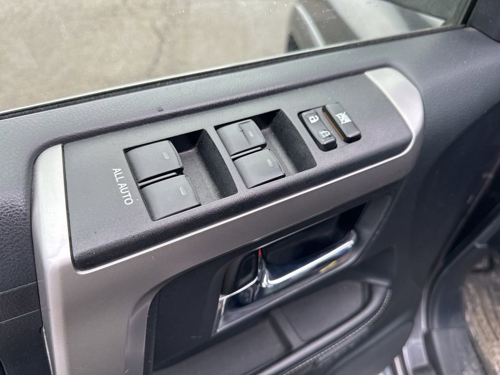 Used 2015 Toyota 4Runner Limited image 16