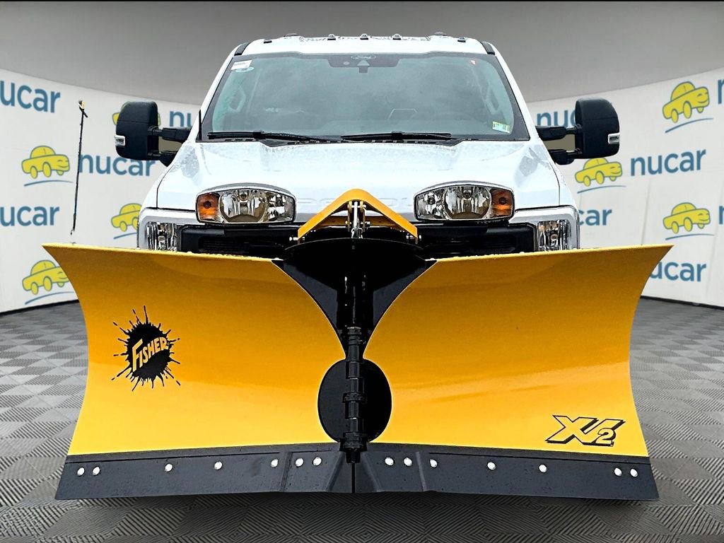 New 2026 Ford F350 XL w/ XL Chrome Package image 3