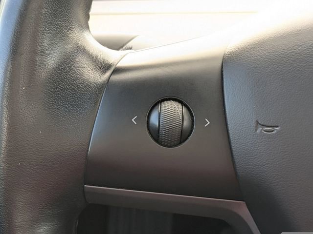 Used 2018 Tesla Model 3 Long Range image 25