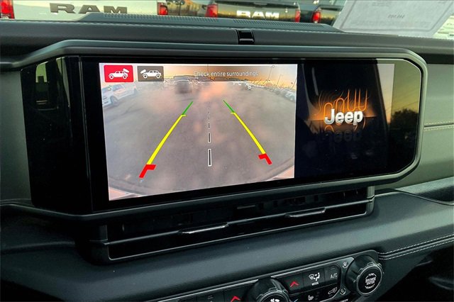 Used 2024 Jeep Wrangler High Altitude image 23