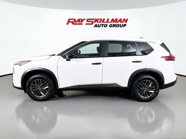 Used 2024 Nissan Rogue S FWD image 4