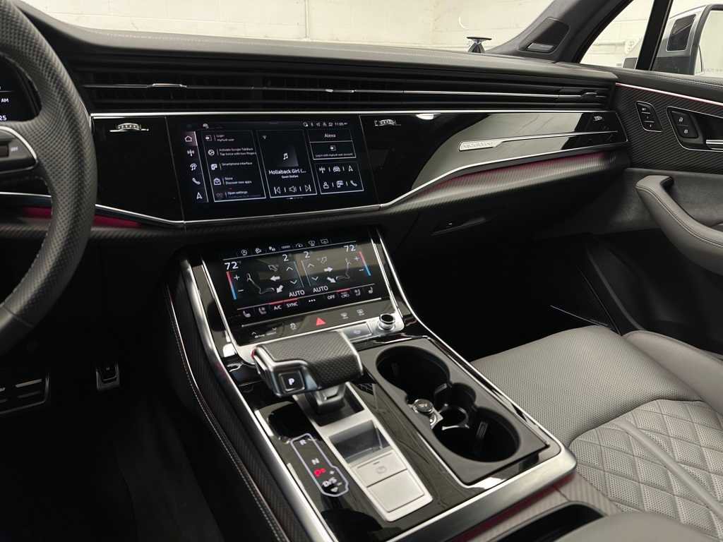 Used 2025 Audi SQ7 Prestige w/ Prestige Package image 30