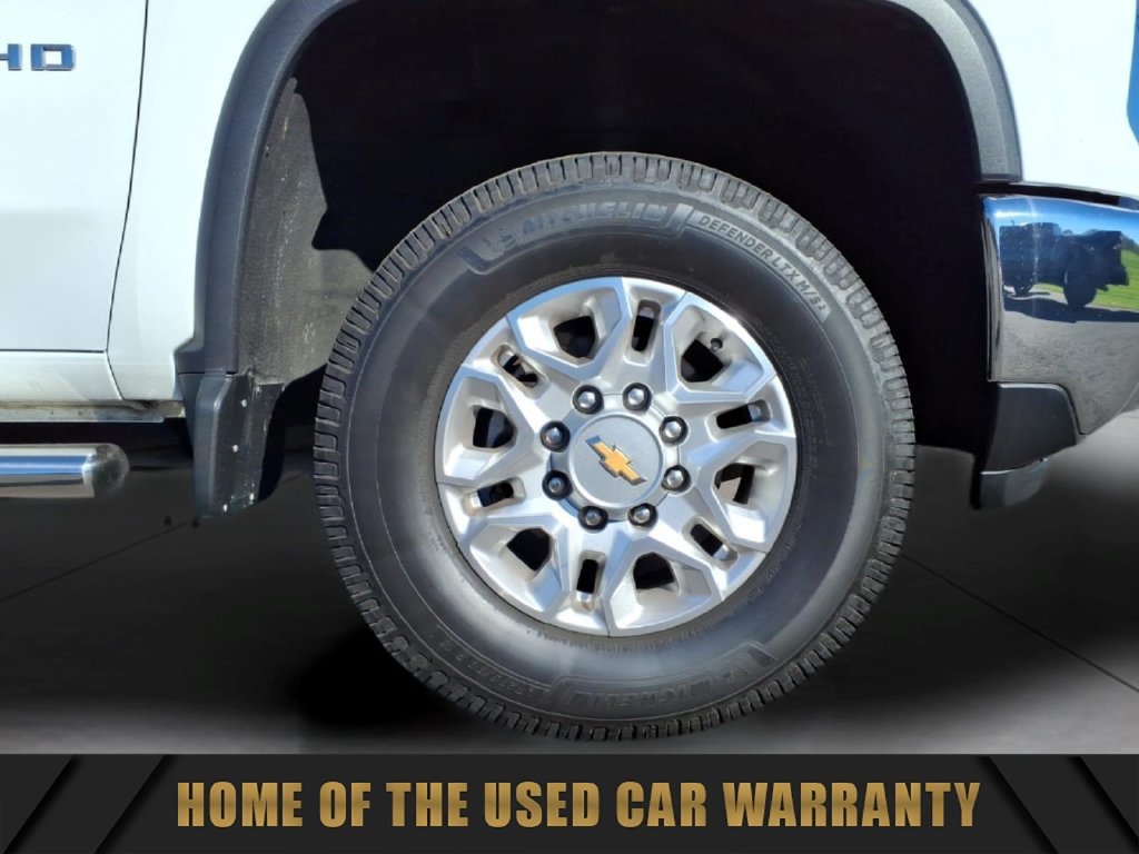 Used 2024 Chevrolet Silverado 2500 LT w/ Convenience Package AWD/4WD image 11