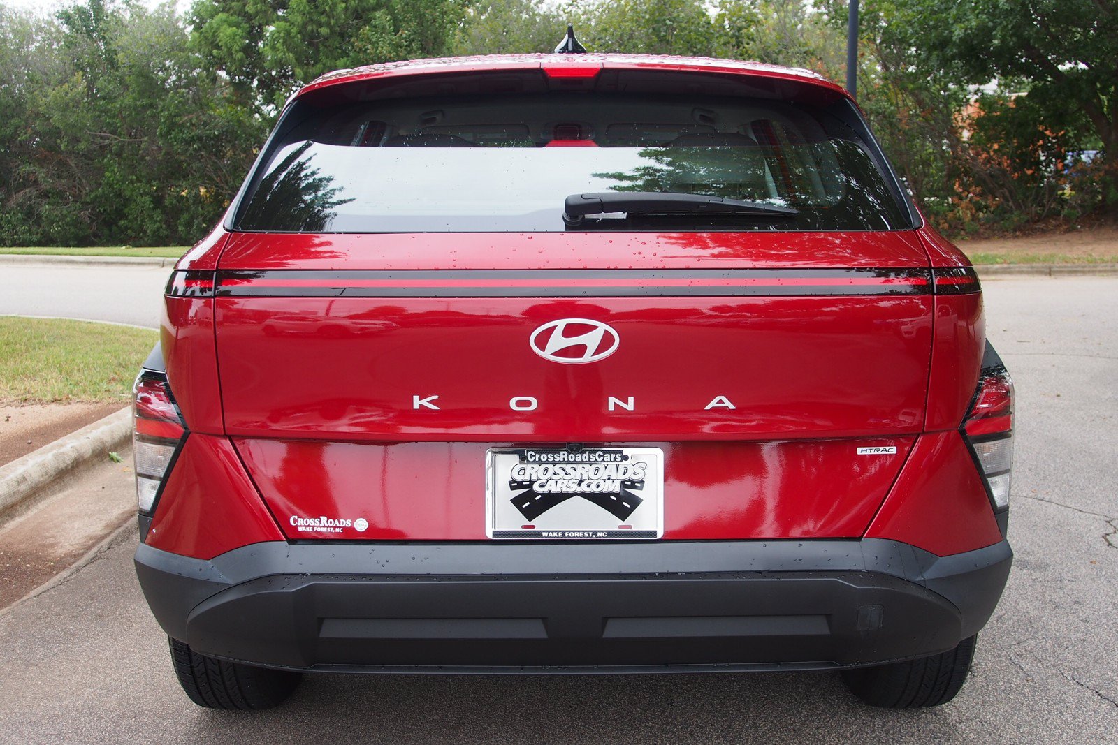 Used 2024 Hyundai Kona SE AWD/4WD image 6