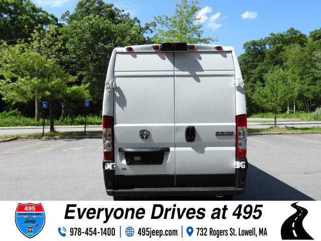 Used 2026 RAM ProMaster 2500 w/ Convenience Group FWD image 4