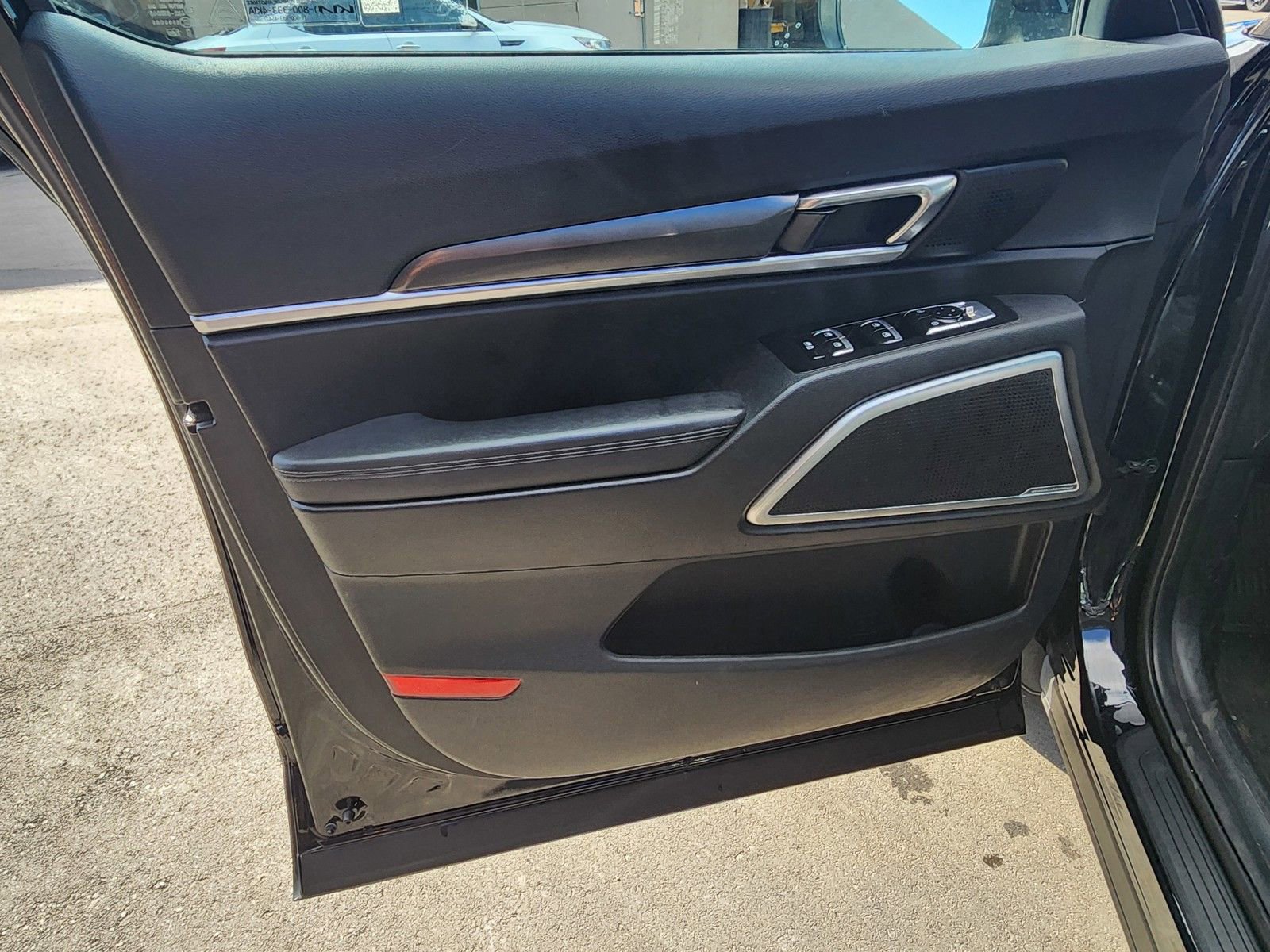 Used 2023 Kia Telluride S FWD image 17