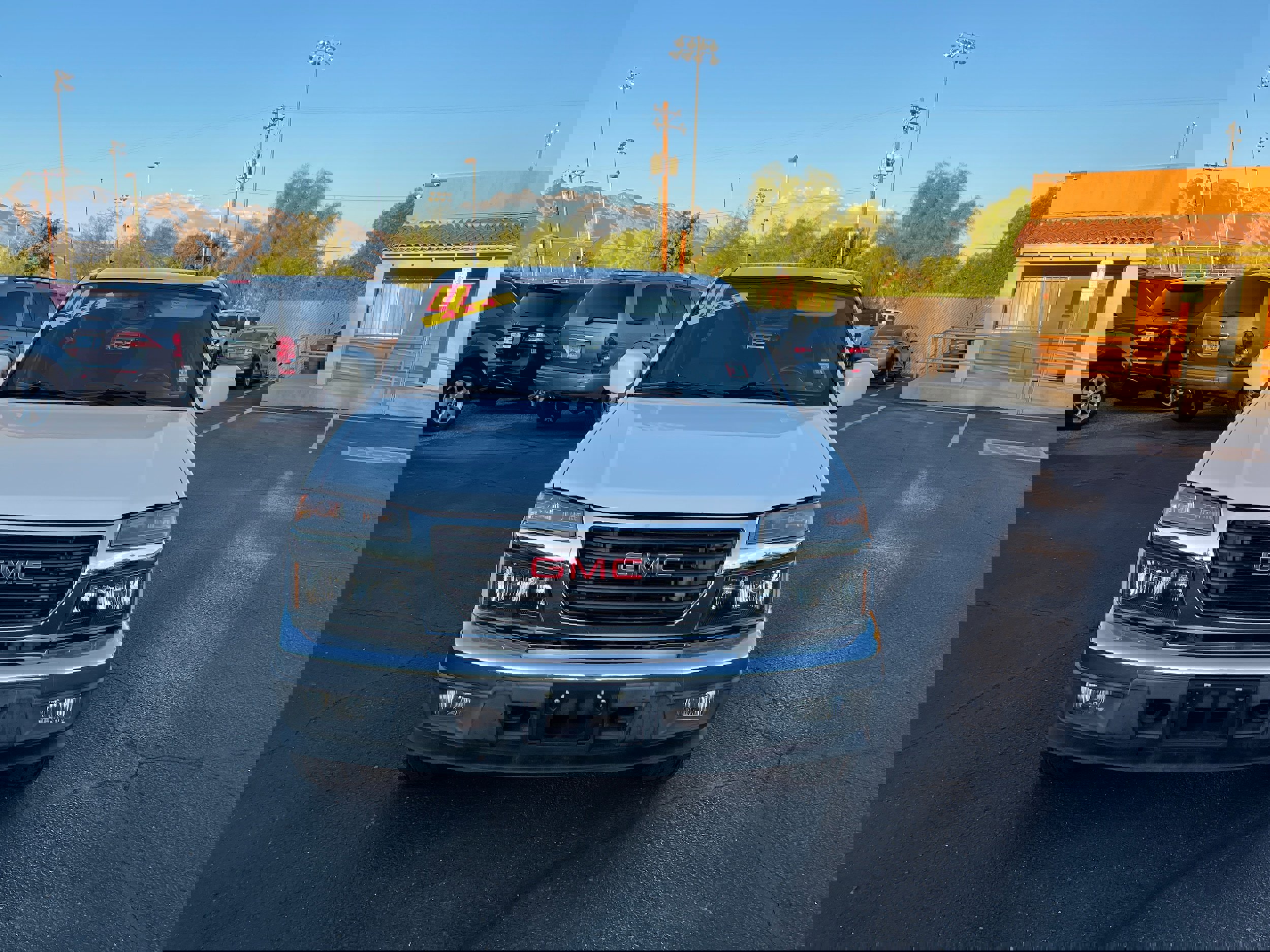 Used 2011 GMC Canyon SLE image 8