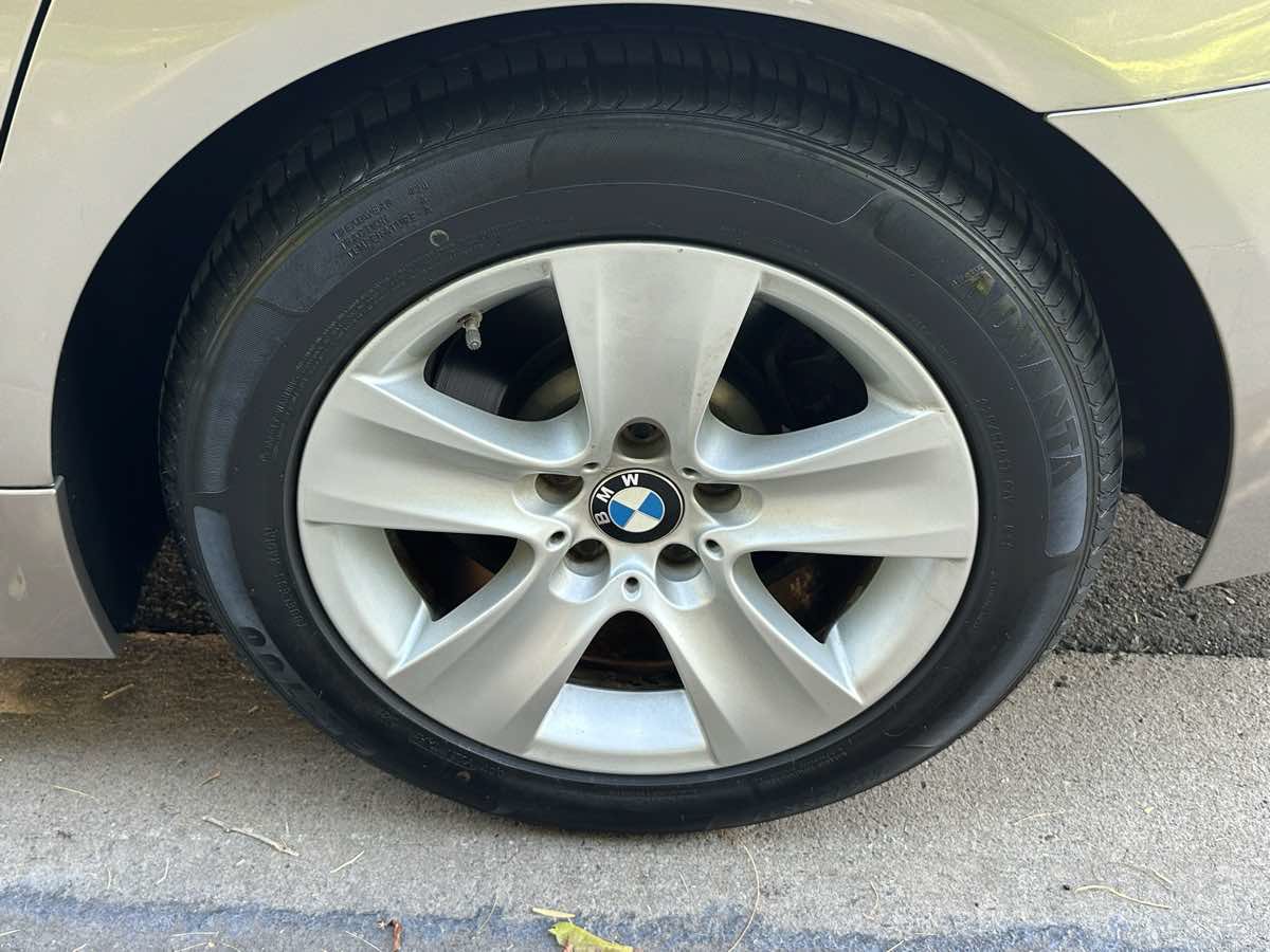 Used 2011 BMW 528i Sedan RWD image 54