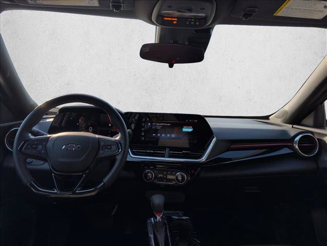 Used 2025 Chevrolet Trax RS w/ Driver Confidence Package FWD image 22