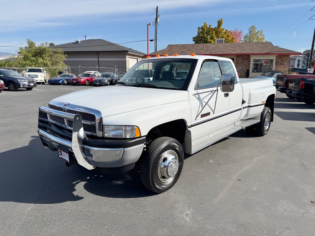 Used 1996 Dodge Ram 3500 Truck SLT image 2