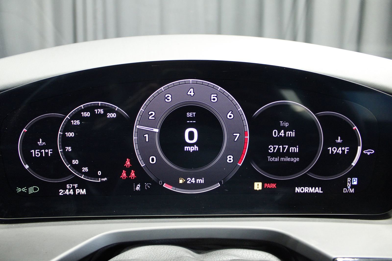 Used 2025 Porsche Panamera 4 image 36