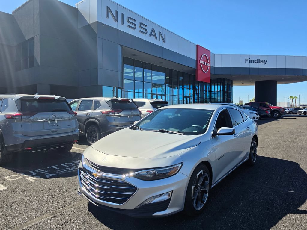 Used 2022 Chevrolet Malibu LT FWD image 1