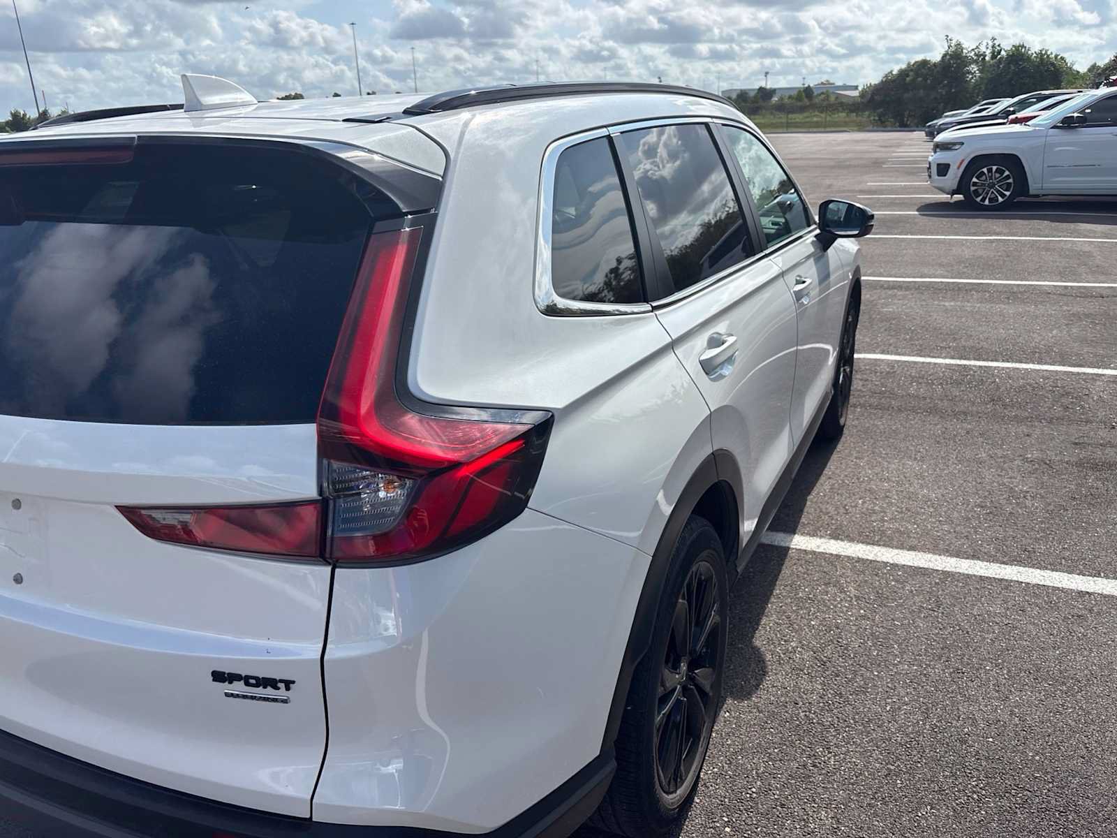 Used 2023 Honda CR-V Sport Touring image 6