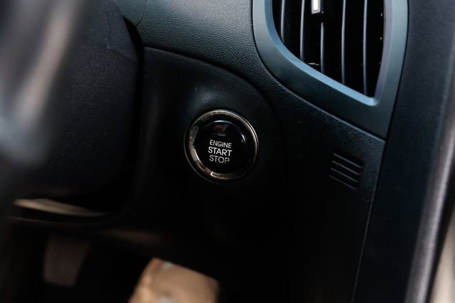 Used 2015 Hyundai Genesis 3.8 image 30