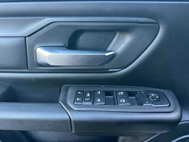 Used 2025 RAM 1500 Tradesman w/ Night Edition RWD image 11