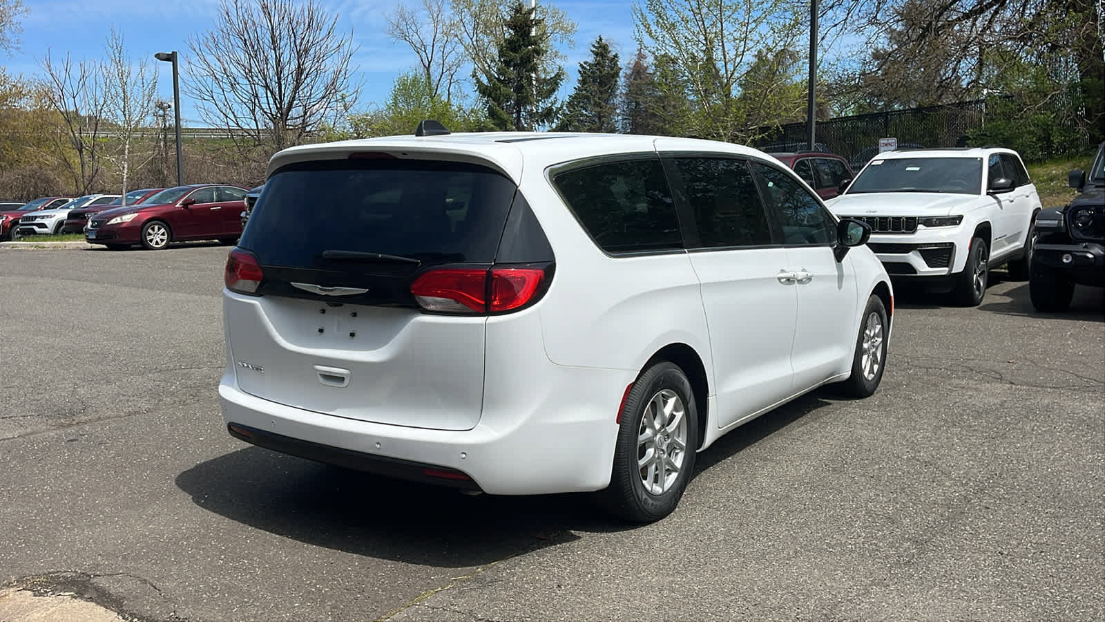 New 2026 Chrysler Voyager LX FWD image 4