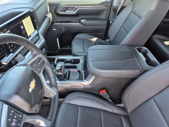 Used 2024 Chevrolet Silverado 1500 LTZ w/ Z71 Off-Road Package AWD/4WD image 19