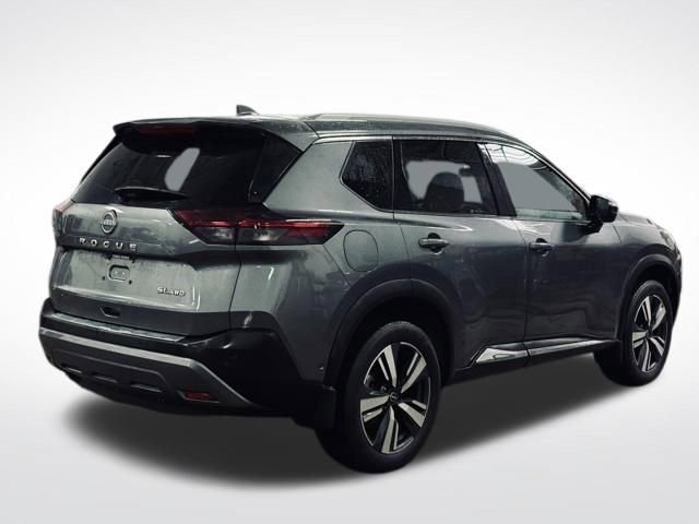 Used 2023 Nissan Rogue SL w/ SL Premium Package image 6