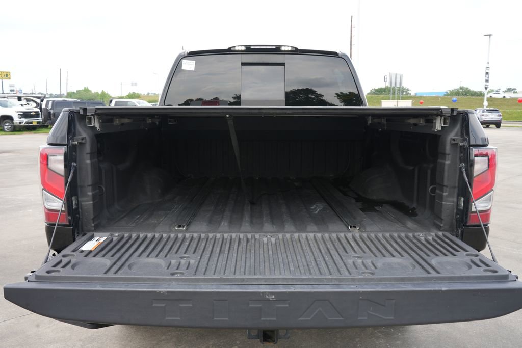 Used 2021 Nissan Titan PRO-4X w/ Pro-4x Convenience Package AWD/4WD image 20