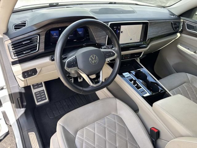 Used 2024 Volkswagen Atlas SEL Premium R-Line image 24