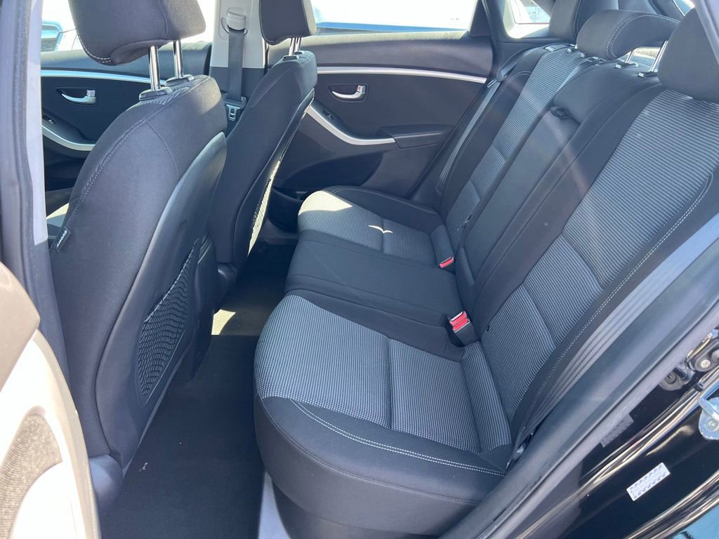 Used 2016 Hyundai Elantra GT w/ Option Group 02 FWD image 16