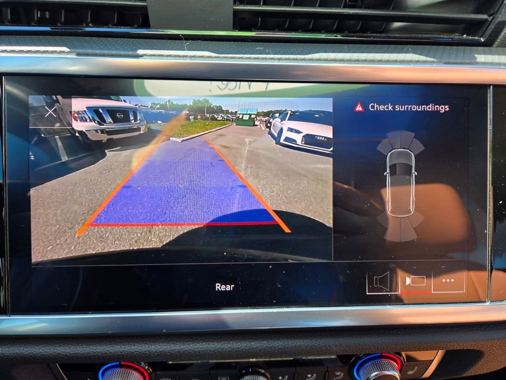 Used 2020 Audi Q3 2.0T Premium Plus w/ Premium Plus Package image 29