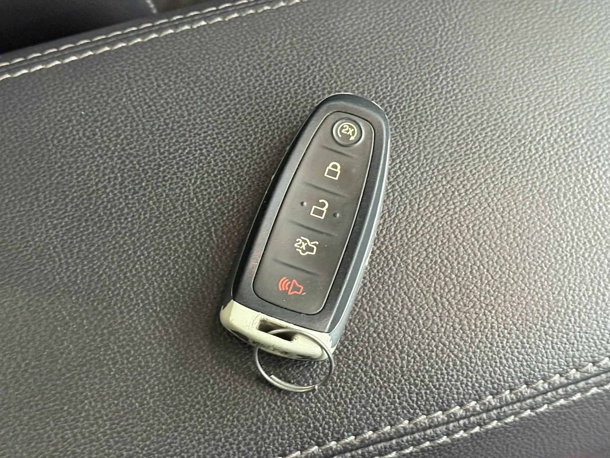 Used 2018 Ford Escape Titanium image 49