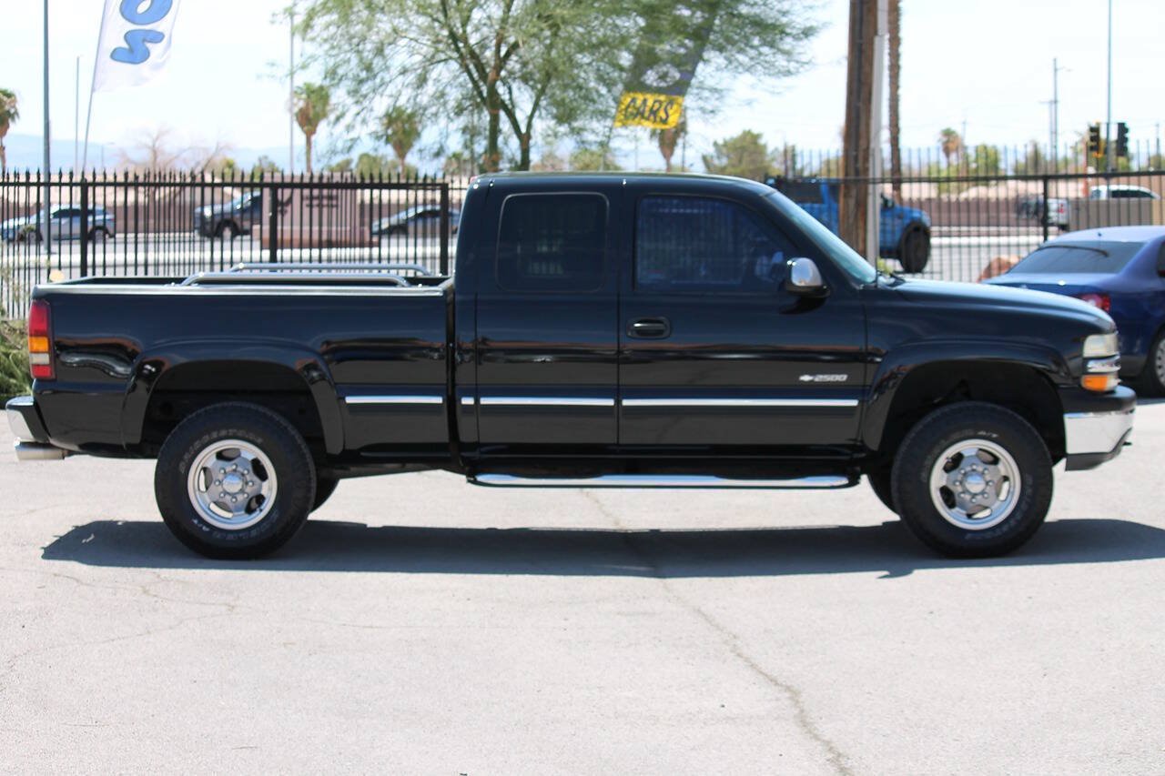 Used 1999 Chevrolet Silverado 2500 LS w/ Snow Plow Prep Pkg AWD/4WD image 9