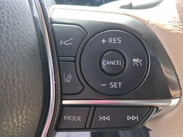 Used 2020 Toyota Avalon Limited w/ Advanced Safety Package FWD image 21