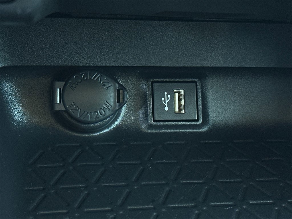 Used 2025 Toyota RAV4 LE image 29