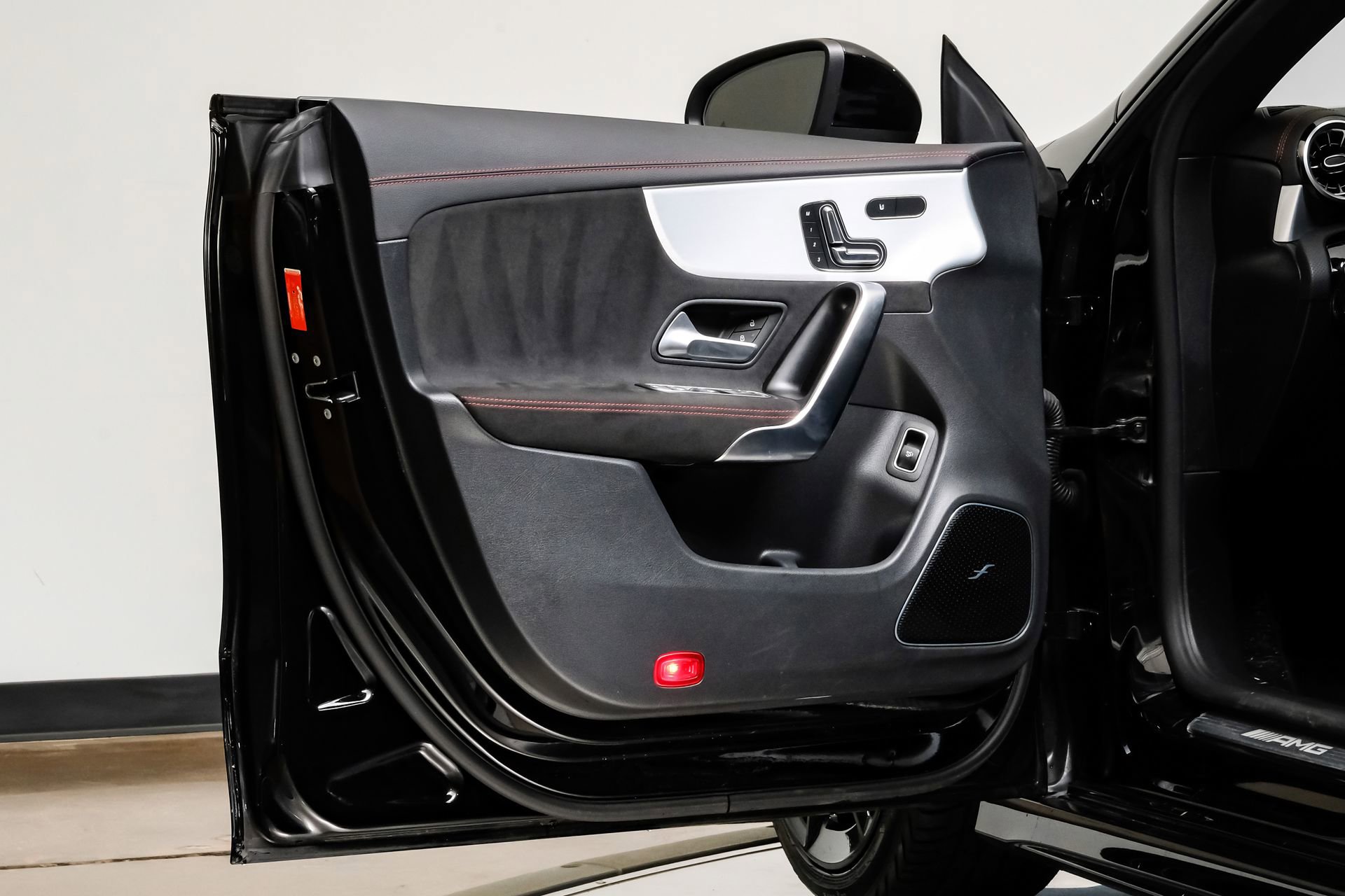 Used 2024 Mercedes-Benz CLA 35 AMG 4MATIC image 42