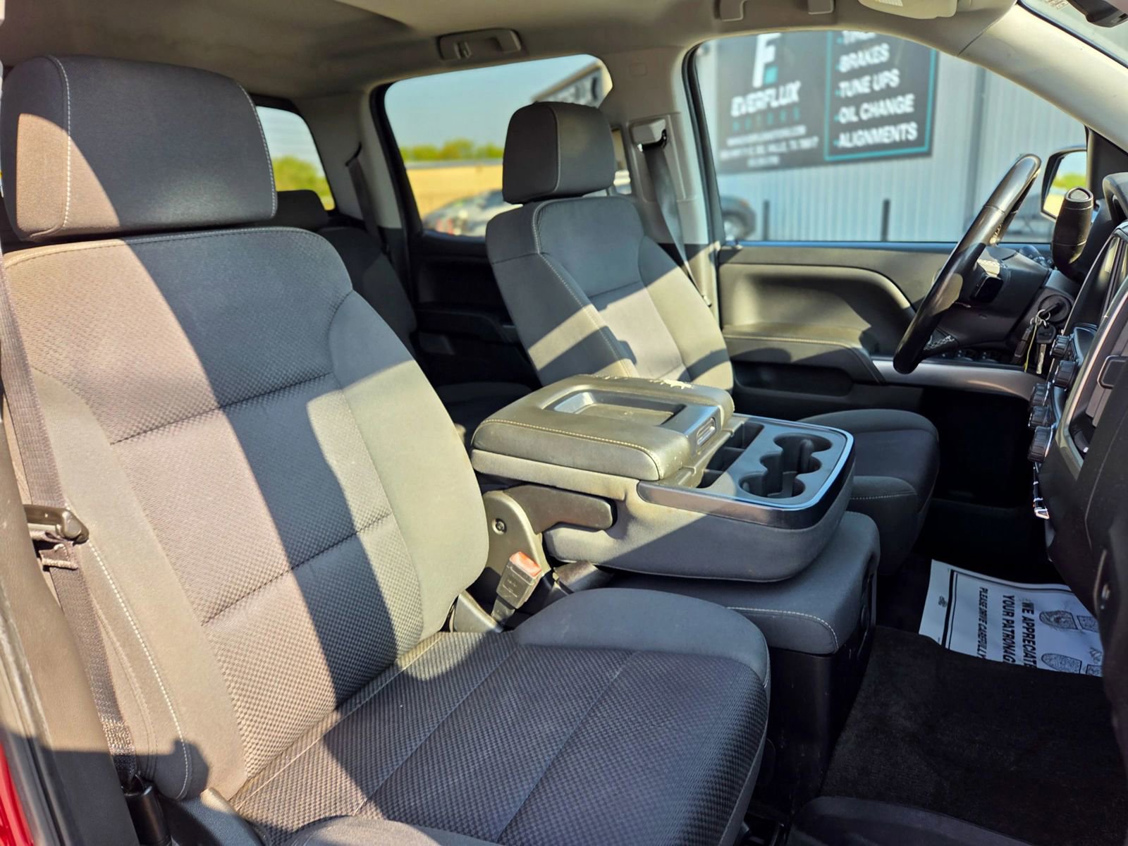 Used 2018 Chevrolet Silverado 1500 LT w/ Texas Edition image 11