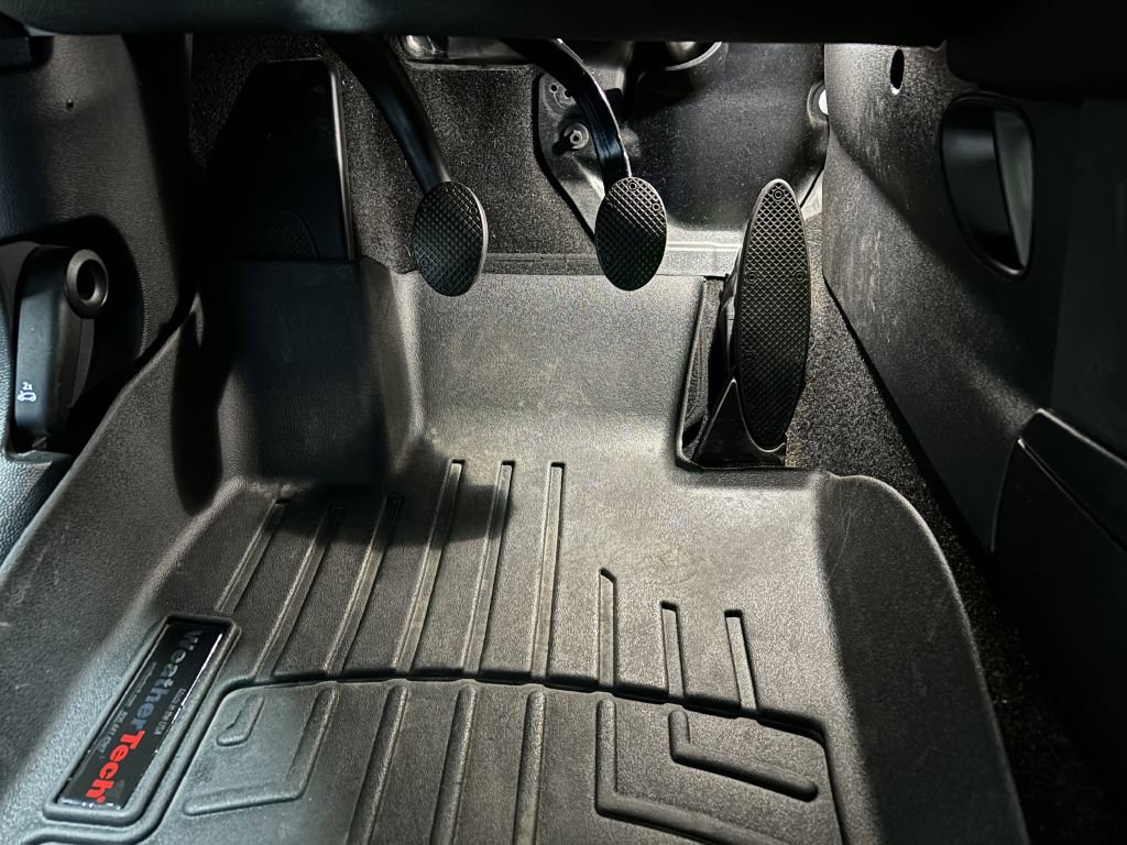 Used 2019 MINI Cooper 2-Door Hardtop w/ Storage Package image 54