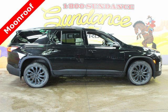 Used 2023 Chevrolet Traverse RS image 1