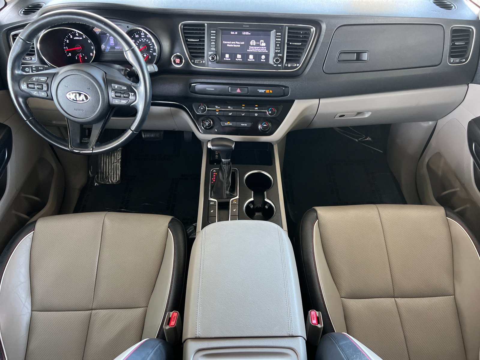 Used 2019 Kia Sedona EX FWD image 12