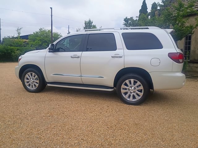 Used 2018 Toyota Sequoia Platinum AWD/4WD image 7