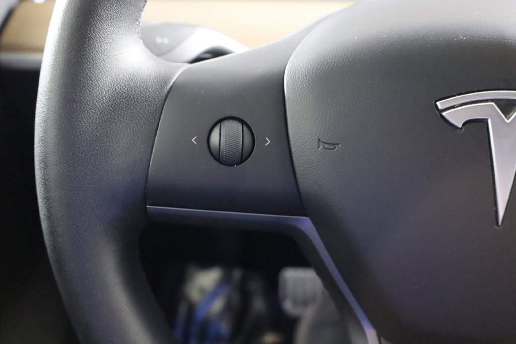 Used 2020 Tesla Model Y Long Range AWD/4WD image 7