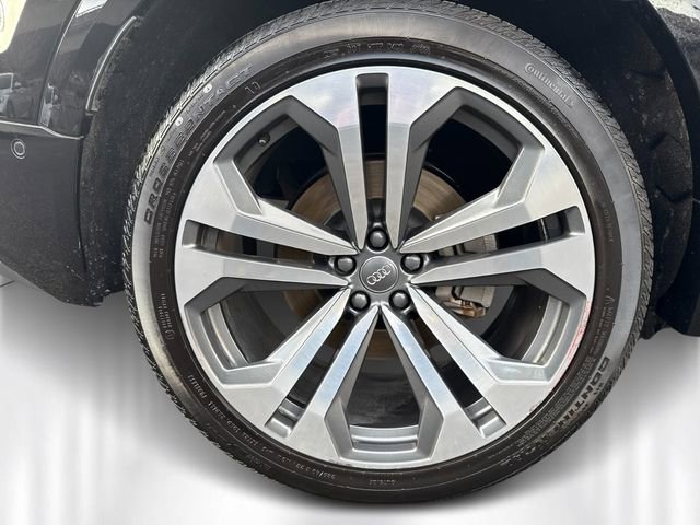 Used 2019 Audi Q8 Prestige w/ Towing Package image 11