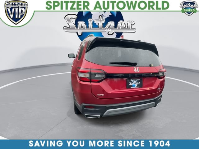 Used 2025 Honda Pilot Touring image 8