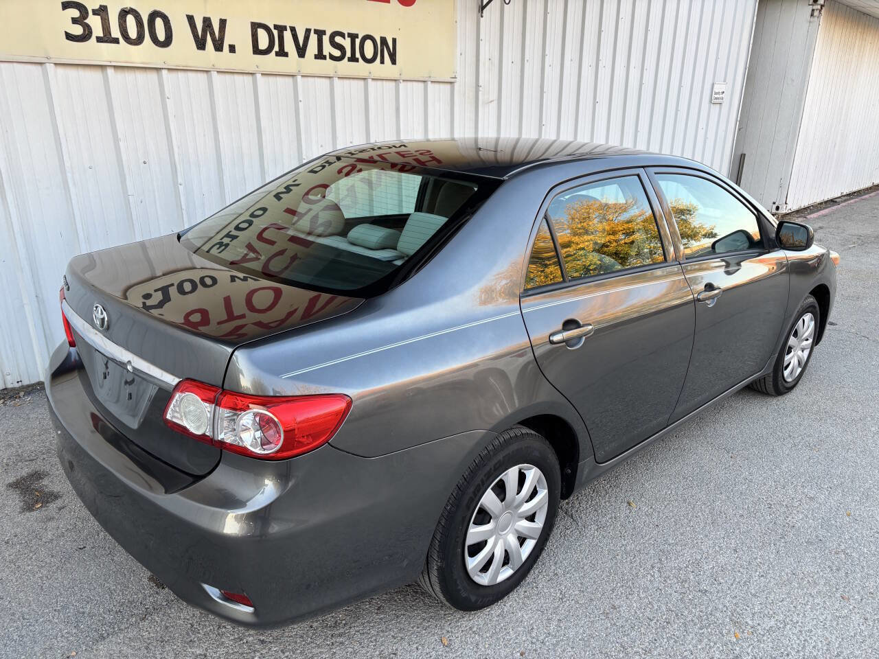 Used 2012 Toyota Corolla L image 3