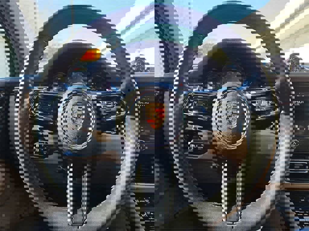 Certified 2024 Porsche Macan S image 36