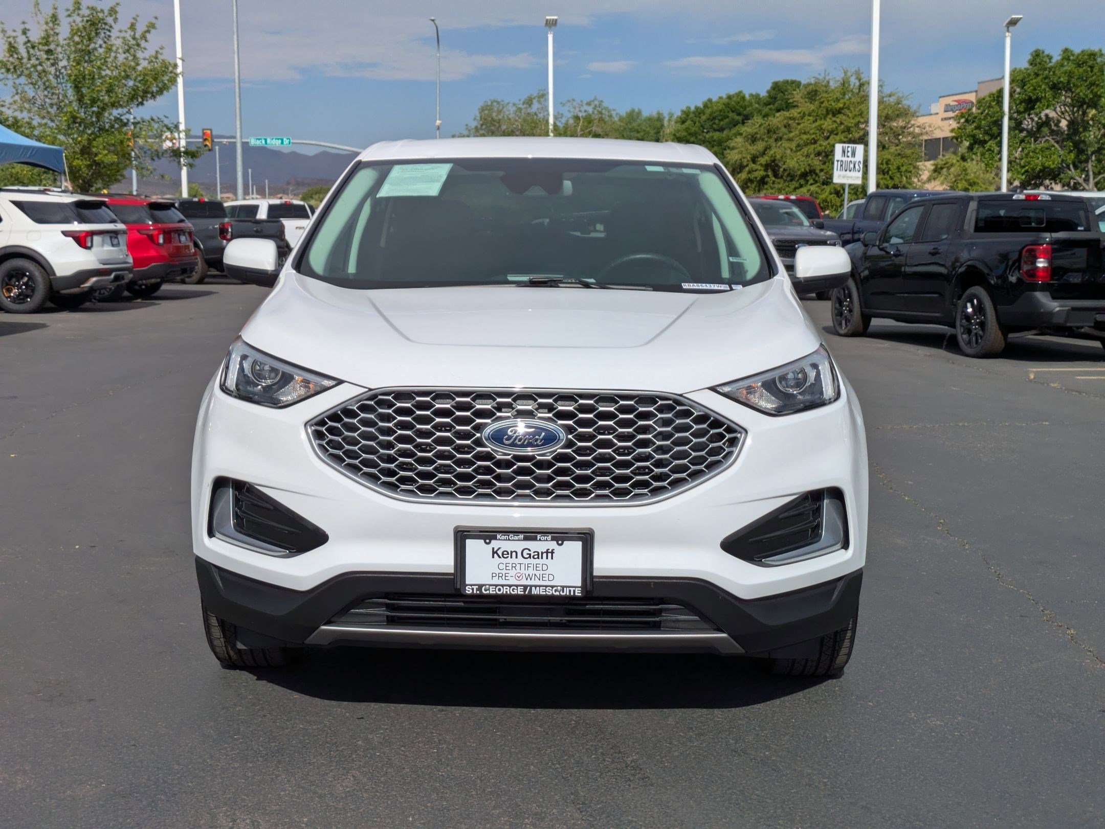Used 2024 Ford Edge SEL image 9