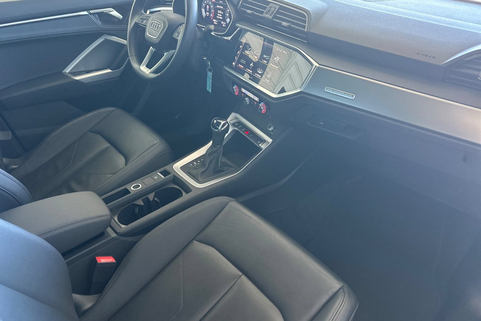 Used 2025 Audi Q3 2.0T Premium AWD/4WD image 17