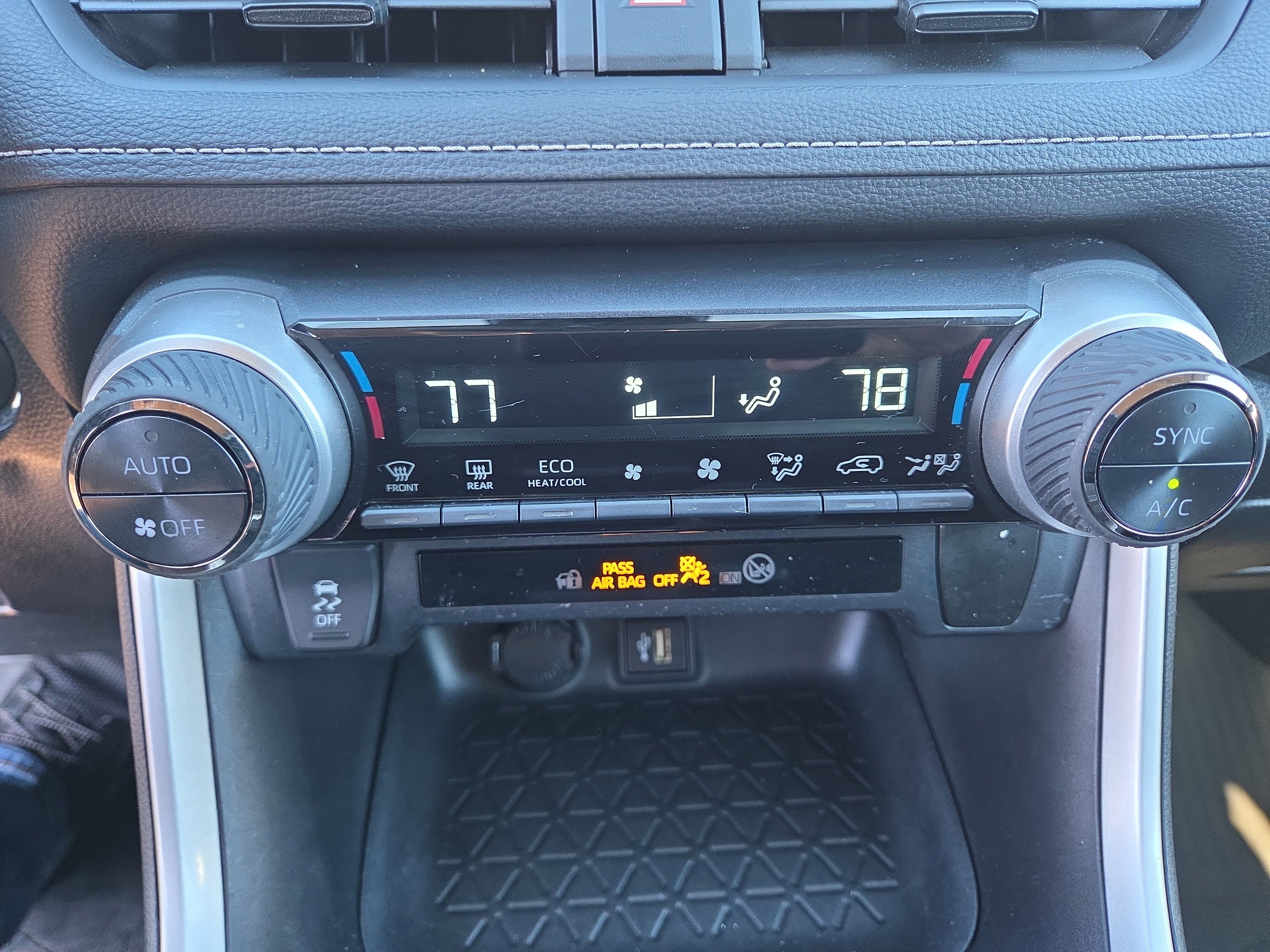 Certified 2024 Toyota RAV4 AWD Hybrid image 27